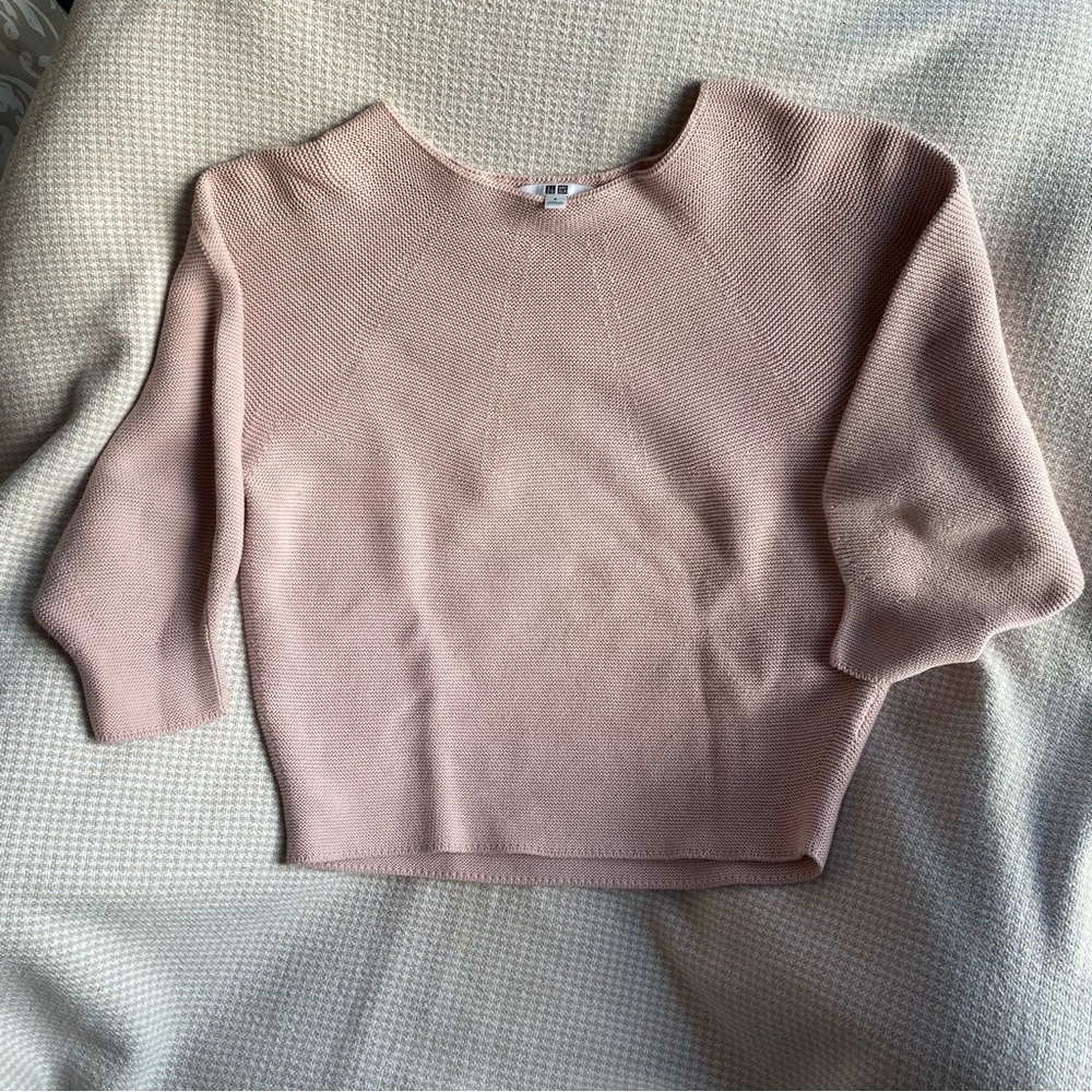 Uniqlo Women's Blush Crew Neck Sweater